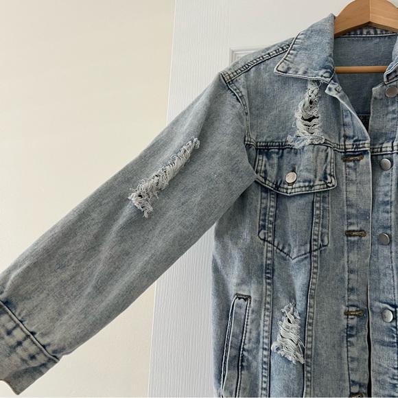 Denim jacket - Picture 2 of 3